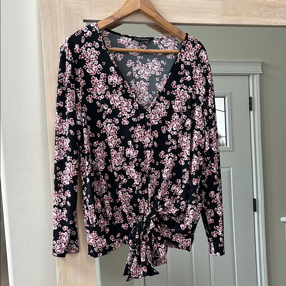 Banana Republic Black and Pink Women's Top